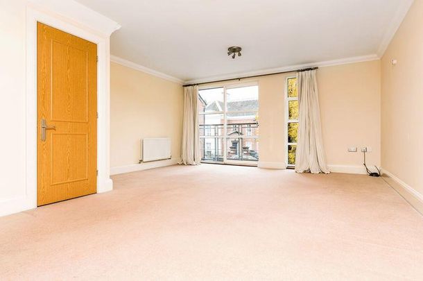 3 bedroom maisonette to rent - Photo 1