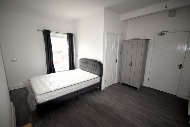 7 Howe Street, CA1 - Photo 1