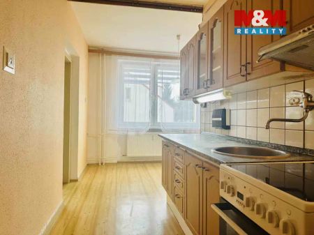 Pronájem bytu 3+1 v Žďáru nad Sázavou - Fotografie 2