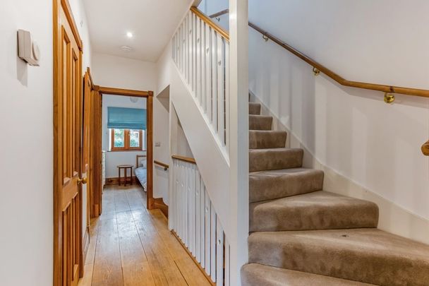 4 bedroom semi-detached house to rent - Photo 1