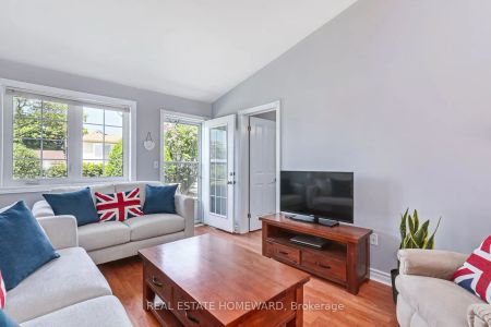 346 Peel Street #3 - Photo 5