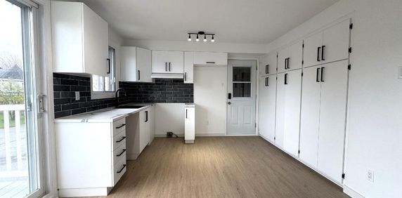 4 1/2 entièrement rénové – St-Eustache – Disponible juin ou juillet - Photo 2