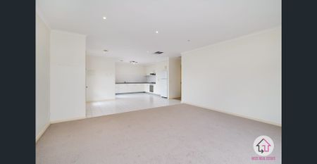 $460 PW - AVAIL - NOW - THREE BEDROOM UNIT WITH EXCELLENT PRESENTATION - Photo 4