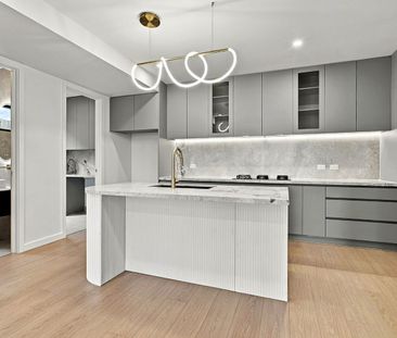 Spacious, Modern Living in a Convenient Moorabbin Location - Photo 3