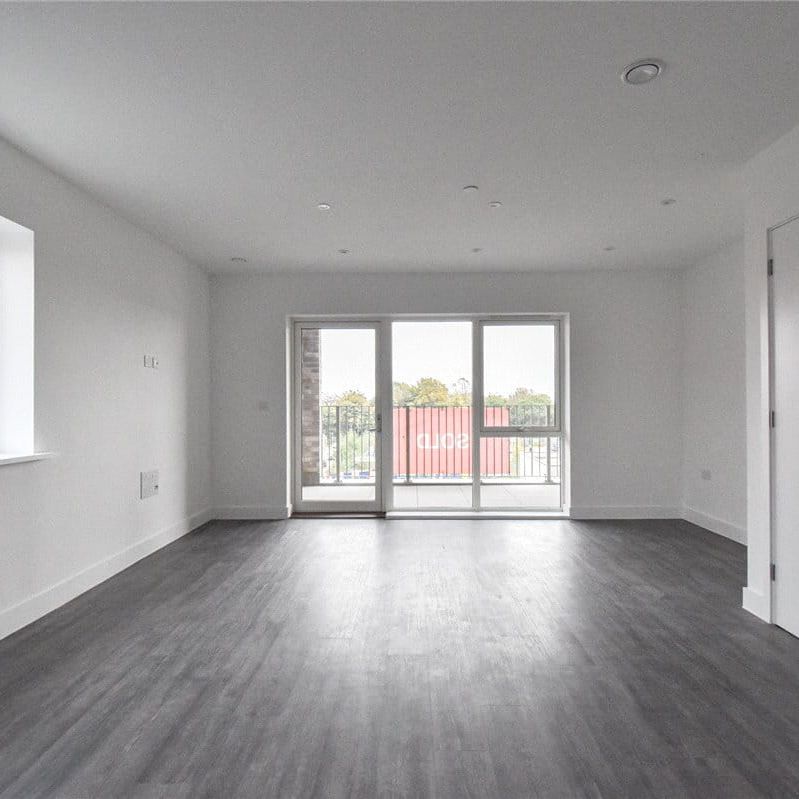 A contemporary 2 bedroom apartment to rent at the Marleigh development located to the east of the City. Under croft parking for 1 car. Unfurnished. - Photo 1