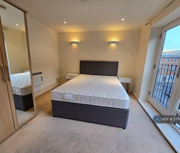 1 bedroom flat to rent - Photo 2