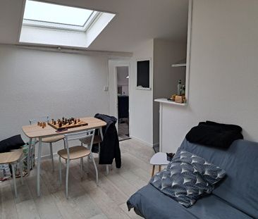 Location Appartement 2 pièces 25m² - Photo 2