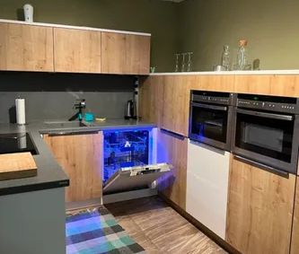 Moderne 2 Zimmer Wohnung mit Terrasse - Foto 1