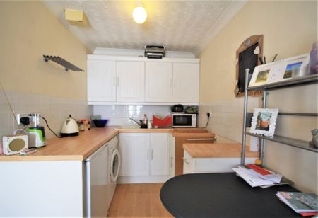 St Margarets Drive, Sprowston, Norwich - Photo 4