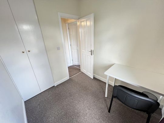 3 bedroom terraced house to rent - Photo 1