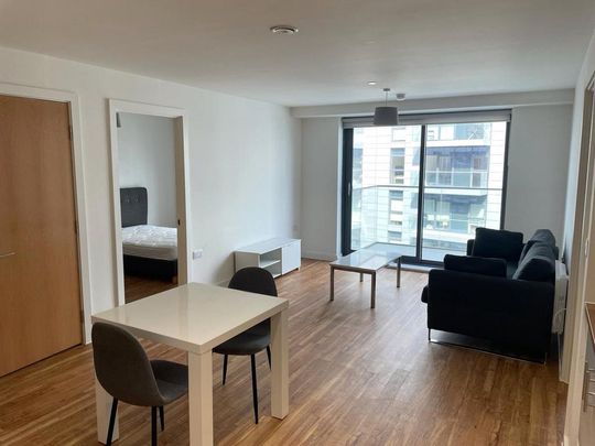 2 bedroom flat to rent - Photo 1