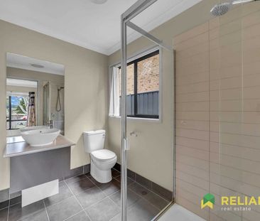 Three Bedroom Family Home! - Photo 4