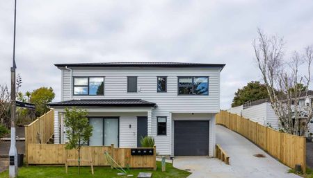 Modern 3BR House - Photo 2