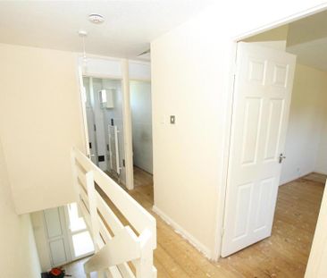 2 bedroom end of terrace house to rent - Photo 5