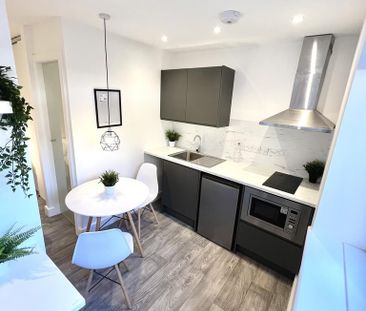 1 bedroom flat to rent - Photo 3