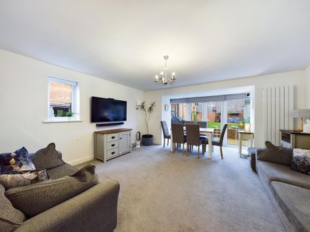 5 bedroom terraced house to rent - Photo 2