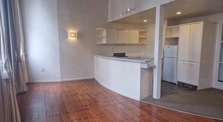 Stylish 3-Bedroom House in Wellington Central - Photo 3