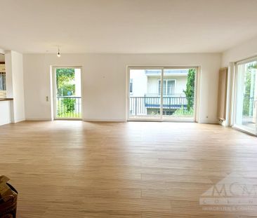 Herrliche, geräumige und helle Wohnung mit großem, überdachten Balk... - Photo 2