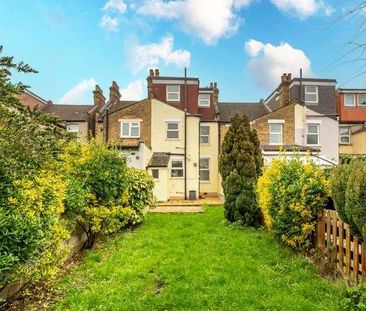 Ilford, Manor, E12 - Photo 3