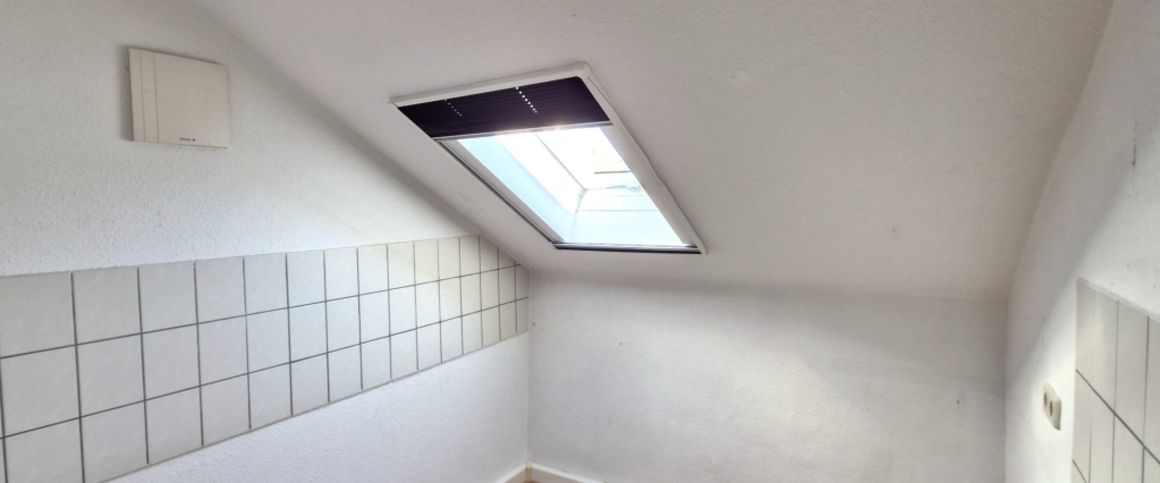 Zentrale Lage mit sehr guter Anbindung an ÖPNV - Photo 1