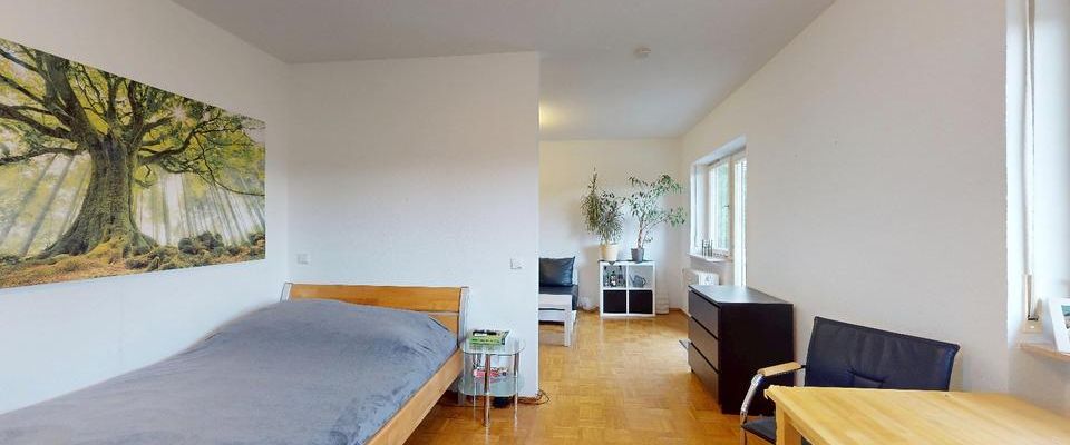 großzügige 3-Zimmer Wohnung mit Balkon, Gartenblick und Küche - Foto 1