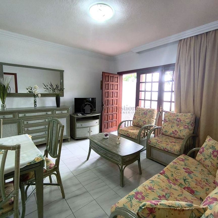Se alquila en Garañaña apartamento de 1 dormitorio - Foto 1