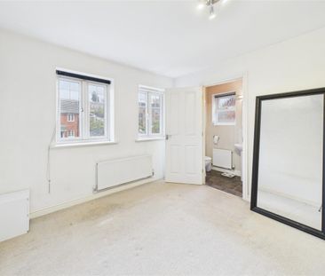 2 bedroom Town house to rent - Photo 6