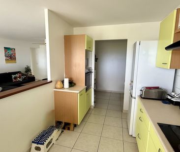 Location Appartement 4 pièces 105m² FORT DE FRANCE 97200 - Photo 5