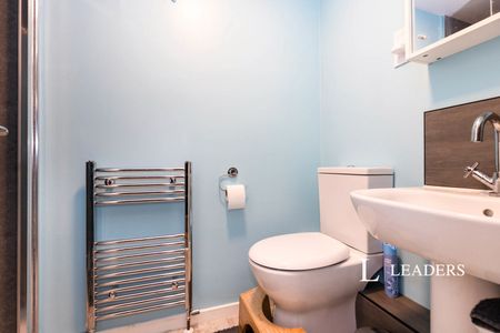 house to rent St. Johns Road, Leamington Spa, Warwickshire, CV31 - Photo 3