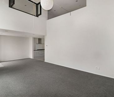 Two story home! - Photo 3