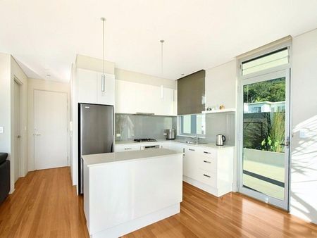 Furnished beachside living - utilities included! - Photo 5