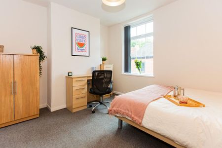 5 bedroom detached house to rent - Photo 5