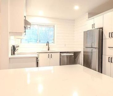 For Lease - 18 Majestic Drive Unit# A, South of Baseline to Knoxdal... - Photo 4