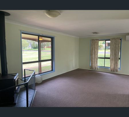 7 Joseph Street, Kingaroy, Qld 4610 - Photo 5