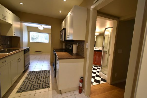 435 Tempe Crescent, North Vancouver (Basement Suite) - Photo 1