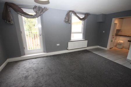 1 bedroom flat to rent - Photo 4