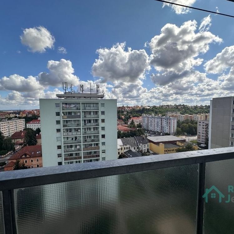 Pronájem bytu 3+1 85 m2 - Фото 1