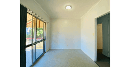 4 BEDROOM HIGH-SET HOME - CONVENIENTLY LOCATED NEAR EAST SCHOOL! - Photo 3