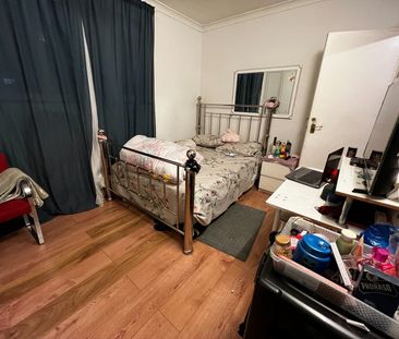 4 Bed Terraced House, Clifford Road, E16 - Photo 5