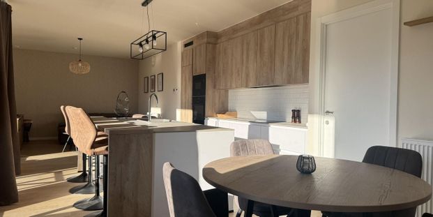 Appartement te huur in Genk voor € 1.150 met 2 slaapkamers - Photo 1