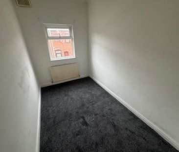 2 Bedroom Terraced House - Photo 6