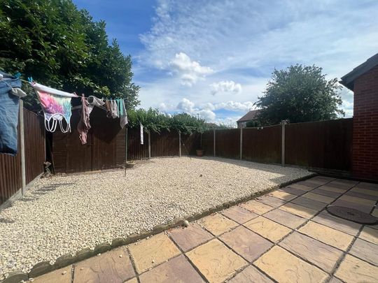 2 bedroom detached house to rent - Photo 1