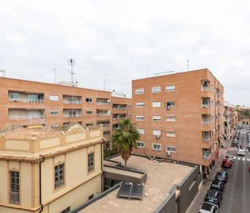 Carrer Isabel la Catòlica, Burjassot, Valencian Community 46100 - Photo 2