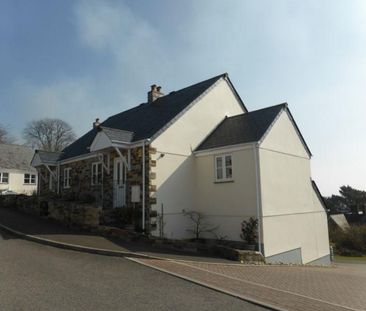 4 bedroom semi-detached house to rent - Photo 2