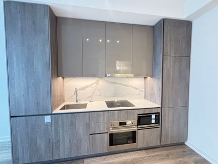 For Lease - 8 Interchange Way Unit# 2708, Vaughan, Ontario - Photo 5