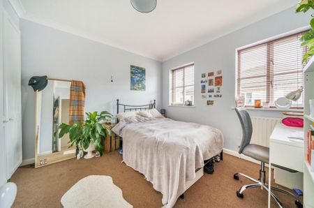4 bedroom terraced house to rent - Photo 5