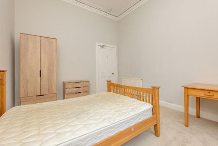3 bedroom flat to rent - Photo 5