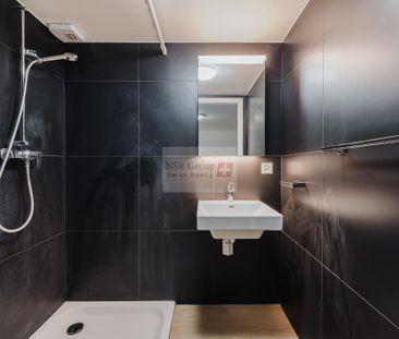 Modern villa with lake view and exceptional setting - Photo 6