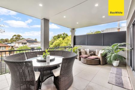 A modern home in a blue-chip neighborhood - Photo 2