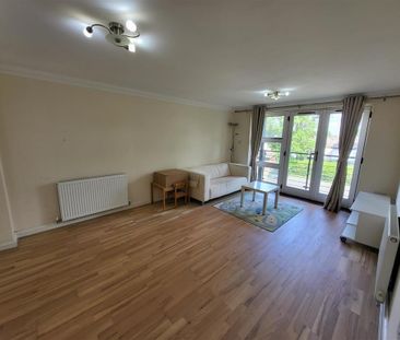 Bycullah Avenue, Enfield - Photo 1